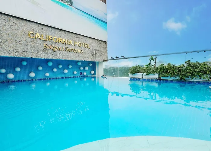 California Saigon Hotel & Rooftop Pool
